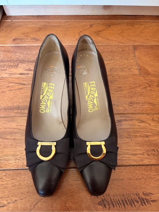 Salvatore Ferragamo Shoes - Salvatore Ferragamo Chocolate Brown Leather Pump with Gold Gancini Bow